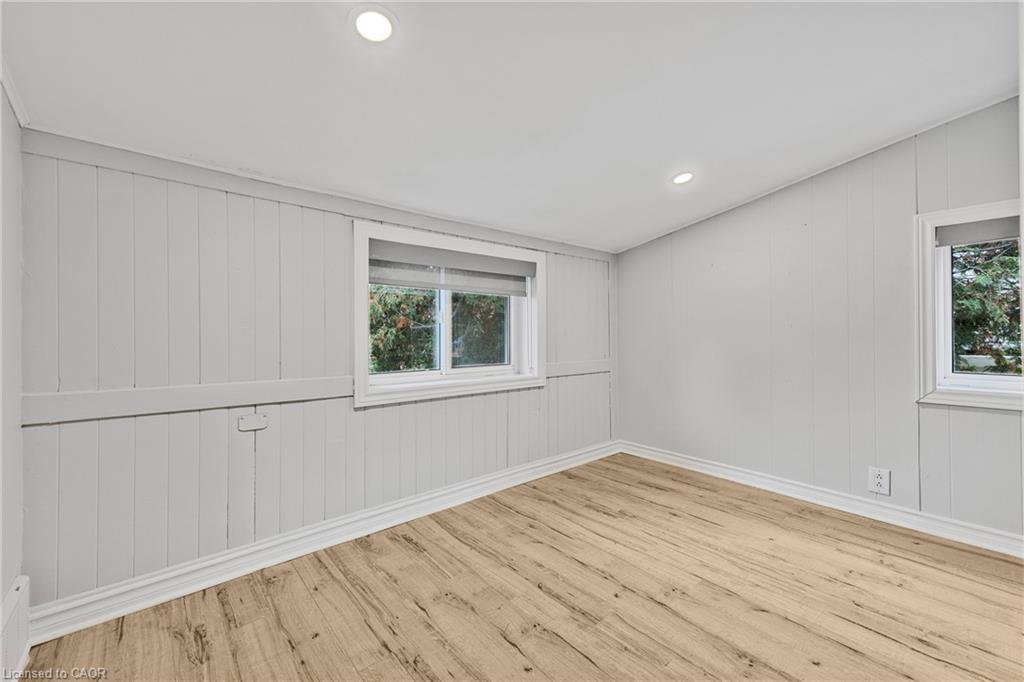 2 Griffin Street, Waterdown, ON - Indoor Photo Showing Other Room