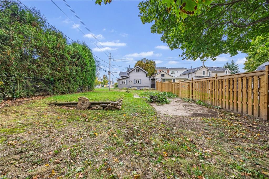 2 Griffin Street, Waterdown, ON - Outdoor