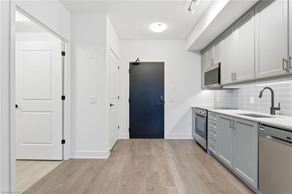 840-2343 Khalsa Gate, Oakville, ON - Indoor Photo Showing Kitchen
