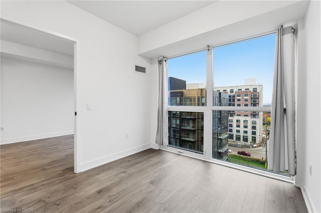 840-2343 Khalsa Gate, Oakville, ON - Indoor