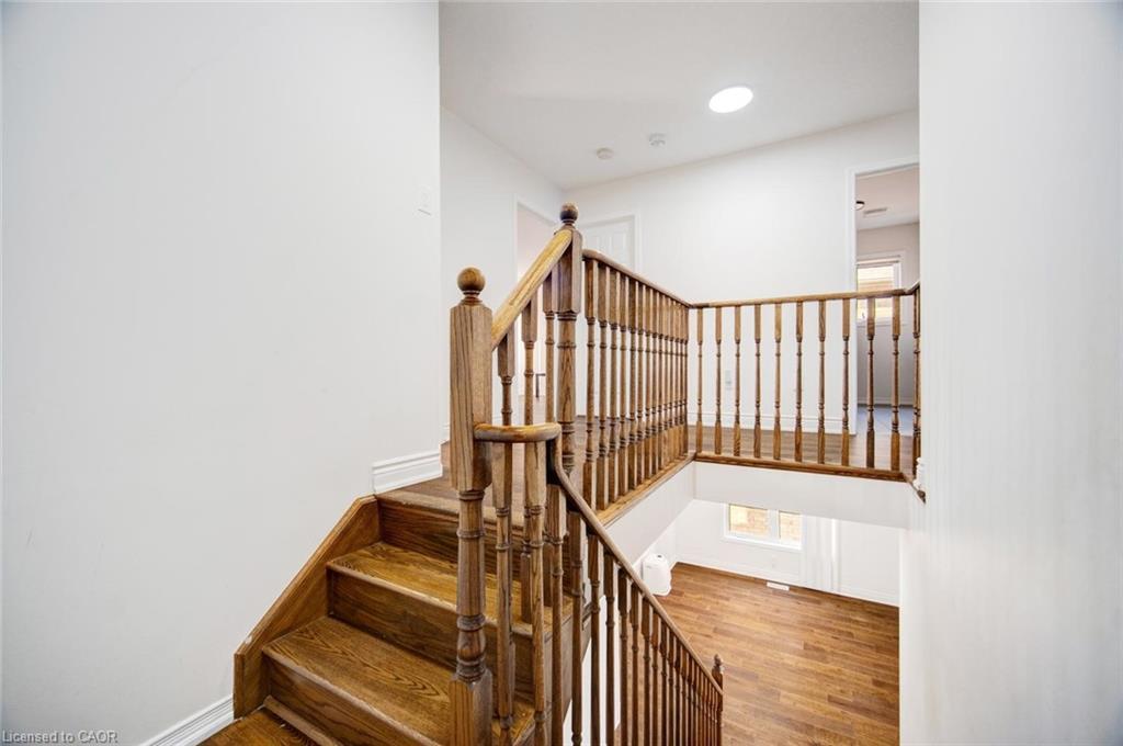 55 Longboat Run W, Brantford, ON - Indoor Photo Showing Other Room