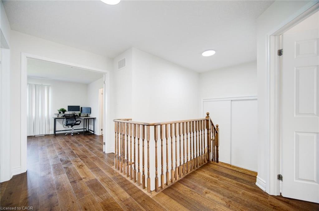 55 Longboat Run W, Brantford, ON - Indoor Photo Showing Other Room