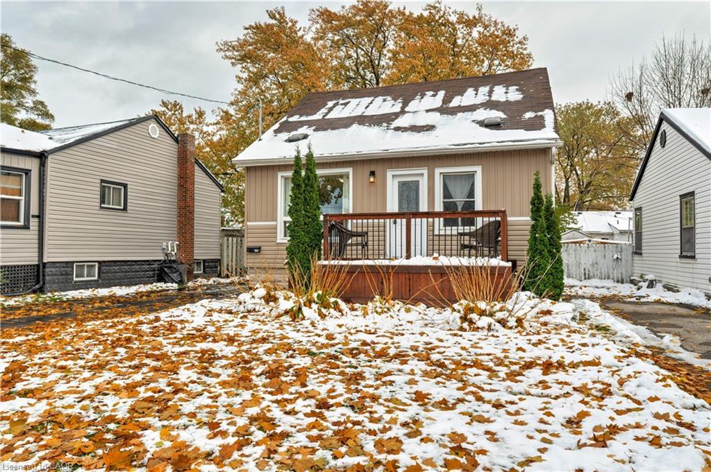 284 Walter Avenue N, Hamilton, ON - Outdoor With Deck Patio Veranda