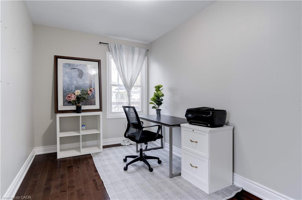284 Walter Avenue N, Hamilton, ON - Indoor Photo Showing Office