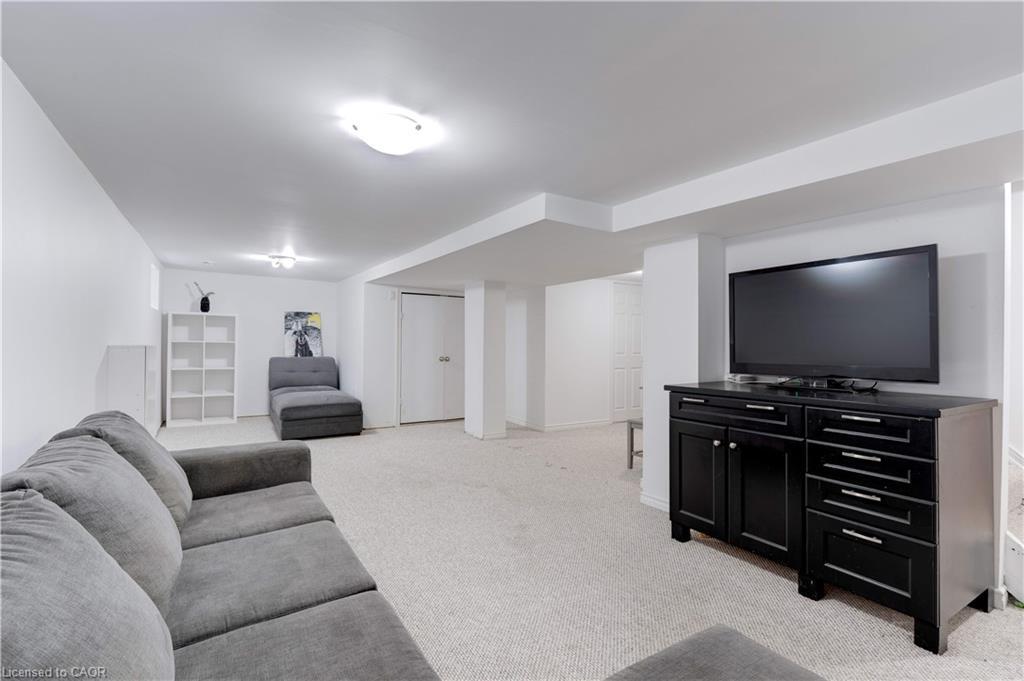 284 Walter Avenue N, Hamilton, ON - Indoor