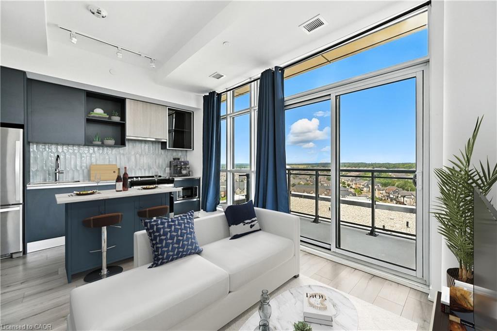 Ph06-405 Dundas Street W, Oakville, ON - Indoor