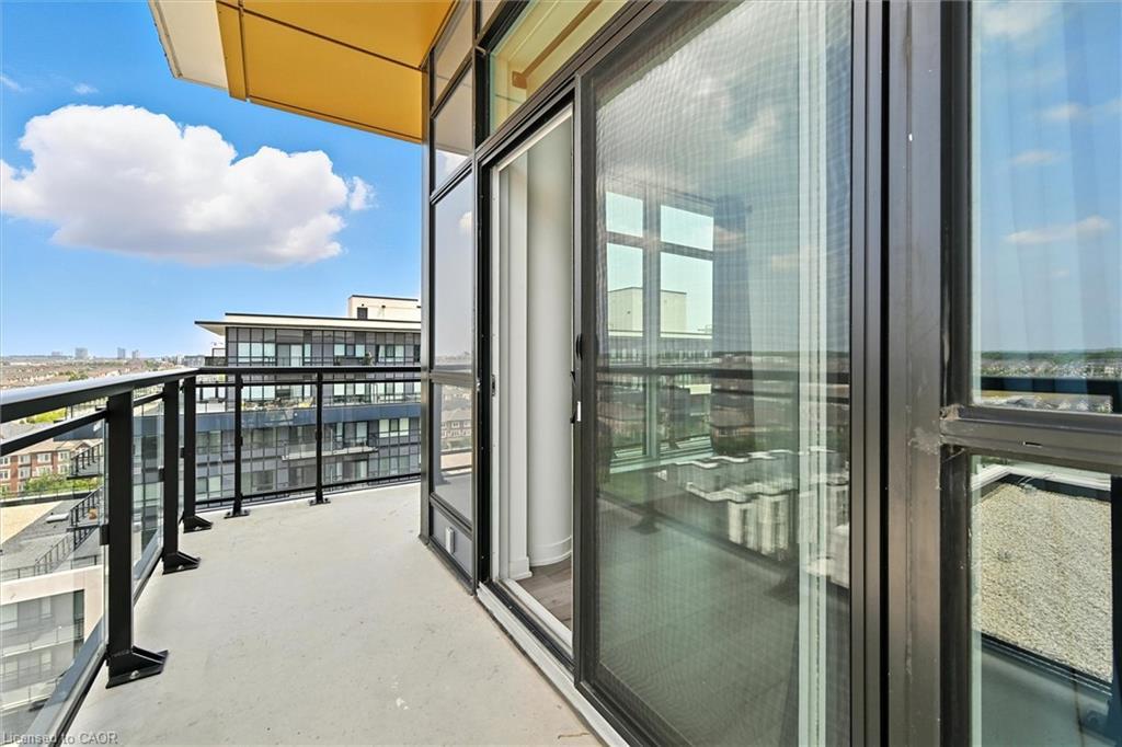 Ph06-405 Dundas Street W, Oakville, ON - Outdoor With Balcony With Exterior