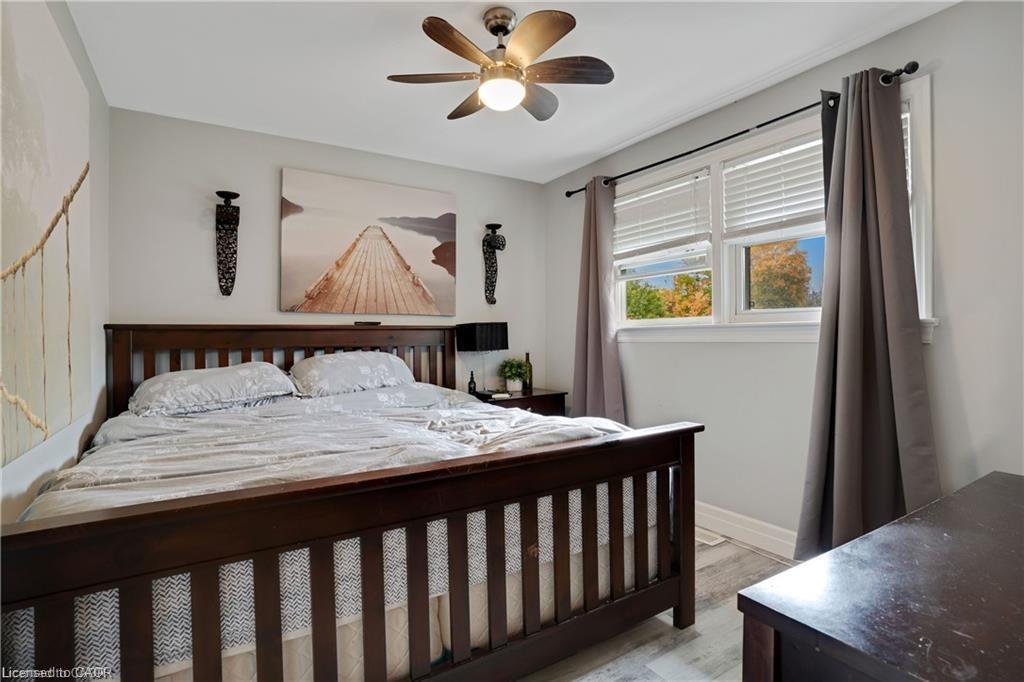 111 Franklin Street N, Kitchener, ON - Indoor Photo Showing Bedroom