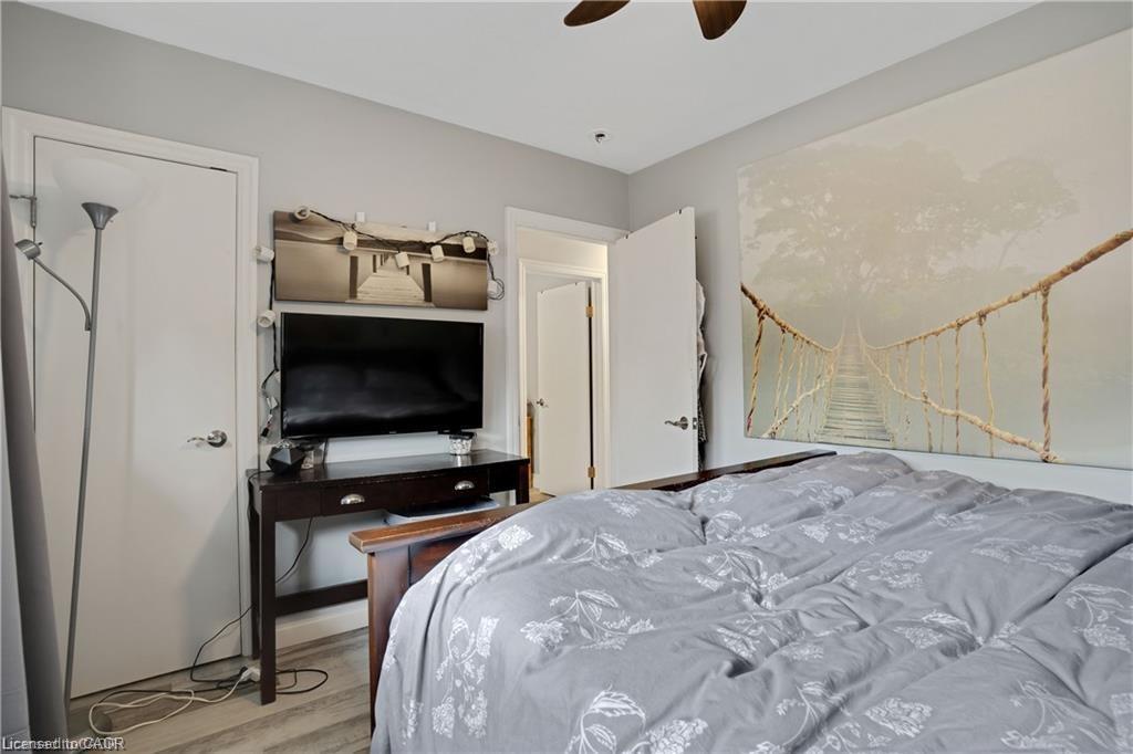 111 Franklin Street N, Kitchener, ON - Indoor Photo Showing Bedroom