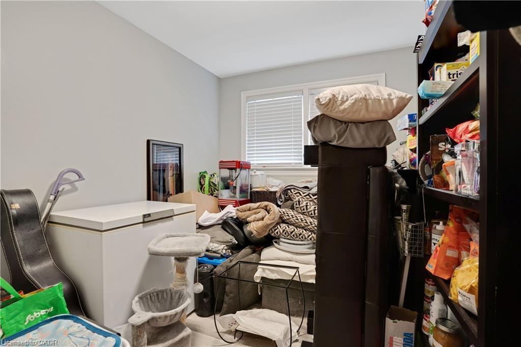 111 Franklin Street N, Kitchener, ON - Indoor