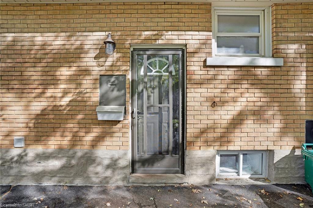 111 Franklin Street N, Kitchener, ON - Outdoor With Exterior