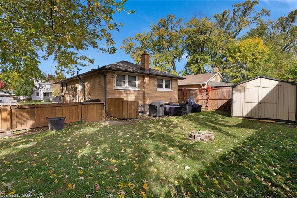 111 Franklin Street N, Kitchener, ON - Outdoor With Backyard
