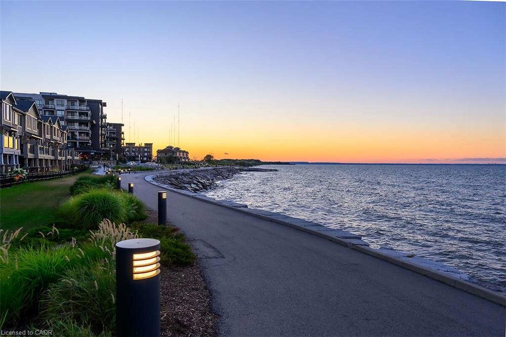 408-10 Concord Place, Grimsby, ON - Outdoor With Body Of Water With View