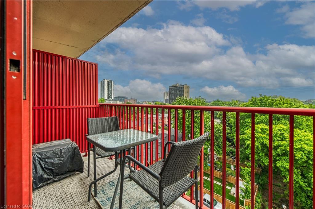 806-141 Catharine Street S, Hamilton, ON - Outdoor With Balcony With Exterior