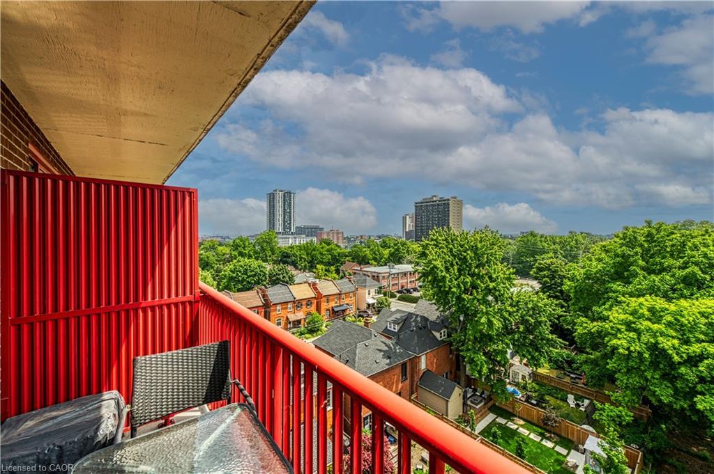 806-141 Catharine Street S, Hamilton, ON - Outdoor With Balcony