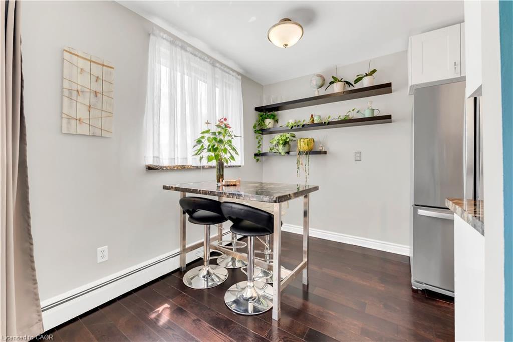 806-141 Catharine Street S, Hamilton, ON - Indoor