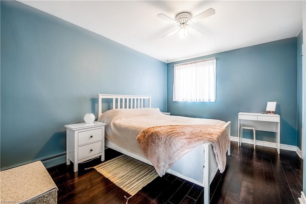 806-141 Catharine Street S, Hamilton, ON - Indoor Photo Showing Bedroom