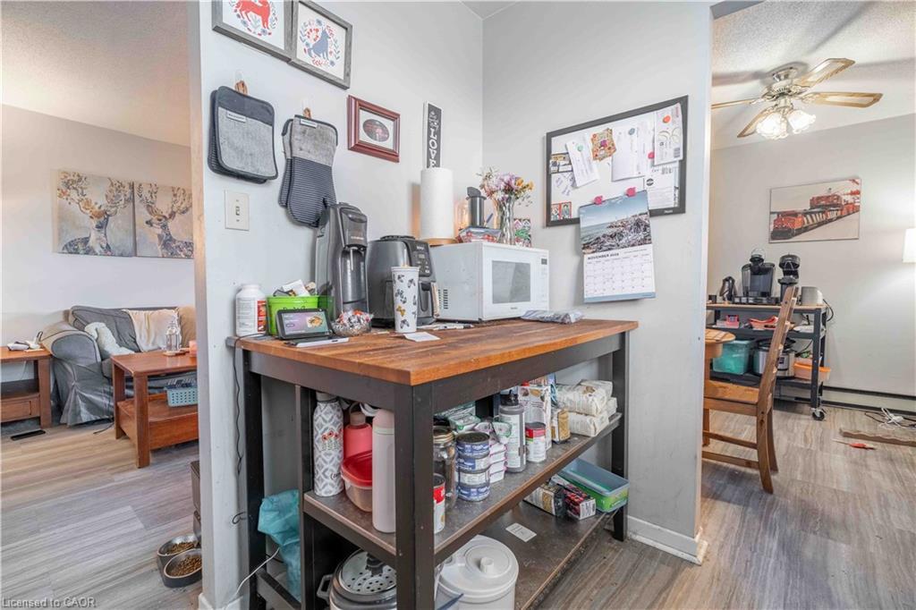 502-23 Main Street, Dundas, ON - Indoor Photo Showing Other Room