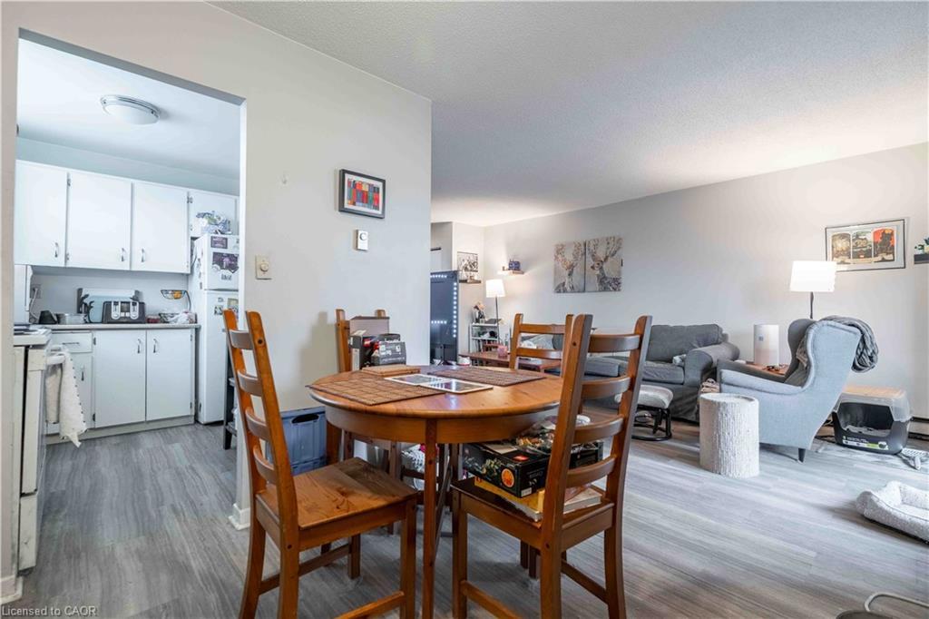 502-23 Main Street, Dundas, ON - Indoor