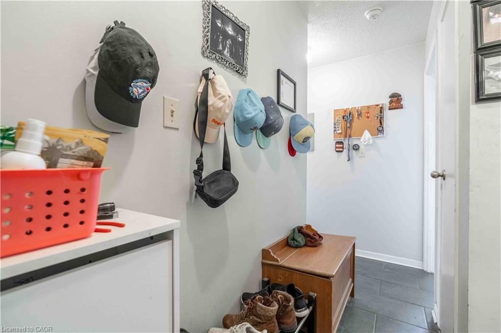 502-23 Main Street, Dundas, ON - Indoor