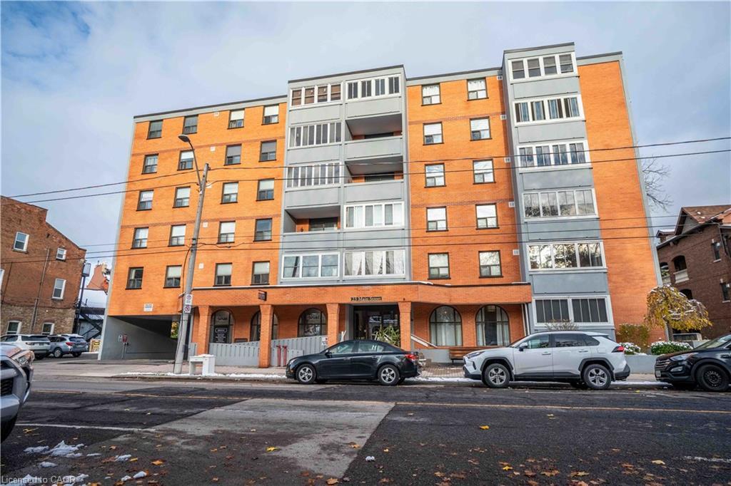 502-23 Main Street, Dundas, ON - Outdoor With Balcony With Facade