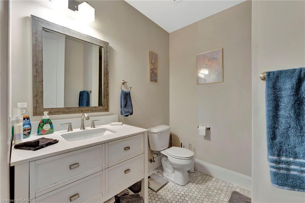 117-85B Morrell Street, Brantford, ON - Indoor Photo Showing Bathroom