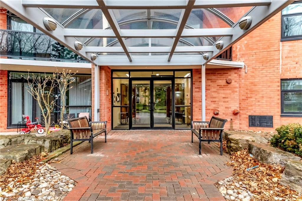 902-9 Bonheur Court, Brantford, ON - Outdoor With Exterior