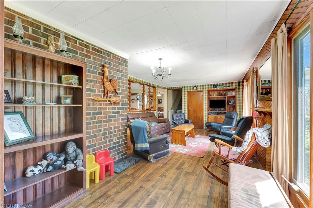 689 Sheffield Road, Troy, ON