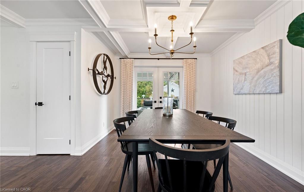 735 George Street, Burlington, ON - Indoor Photo Showing Dining Room