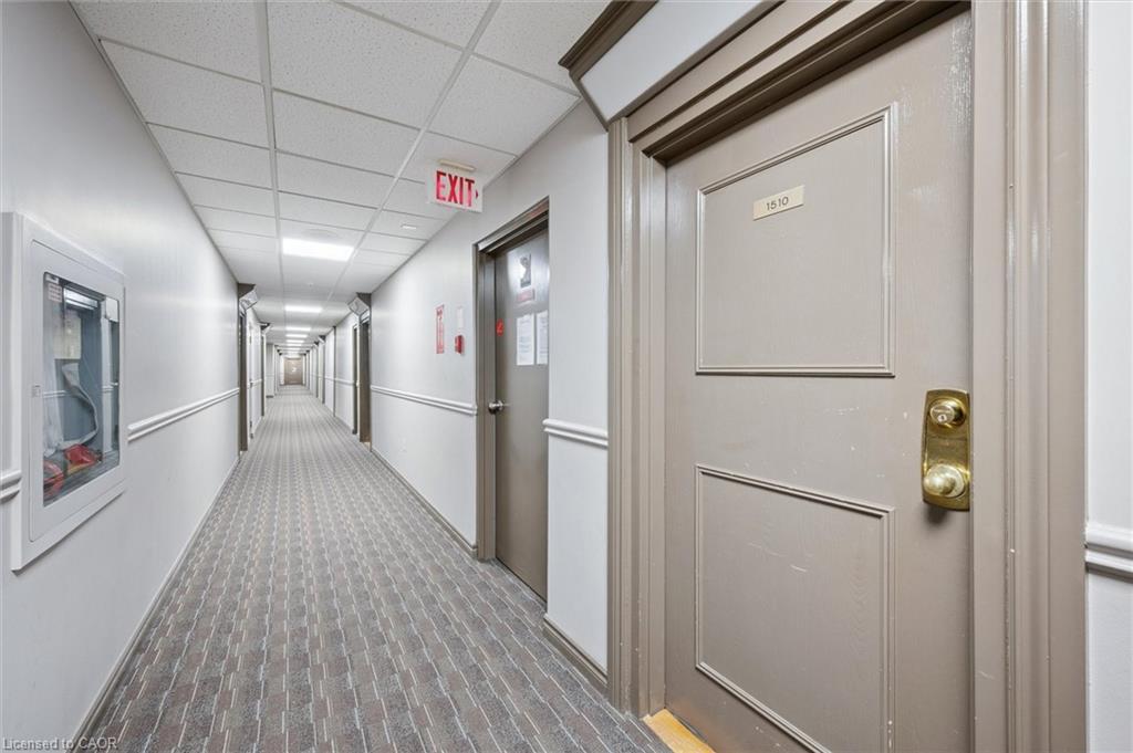 1510-35 Green Valley Drive, Kitchener, ON - Indoor Photo Showing Other Room