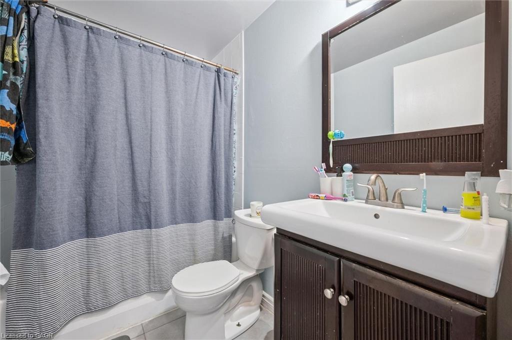 1510-35 Green Valley Drive, Kitchener, ON - Indoor Photo Showing Bathroom