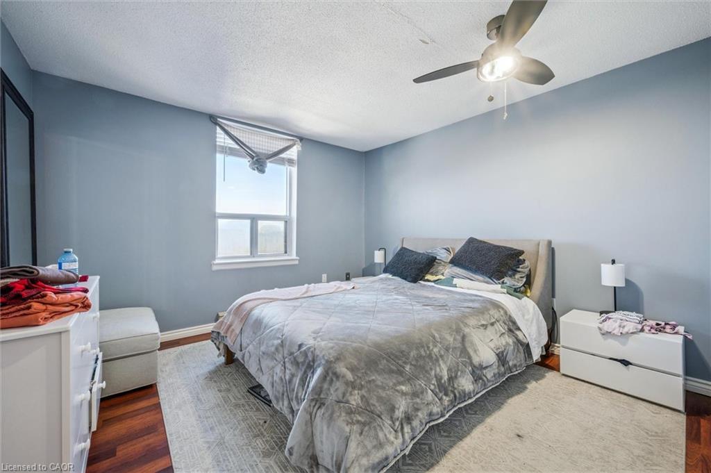 1510-35 Green Valley Drive, Kitchener, ON - Indoor Photo Showing Bedroom
