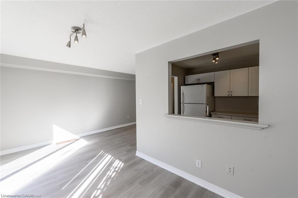 626 Taylor Crescent, Burlington, ON - Indoor