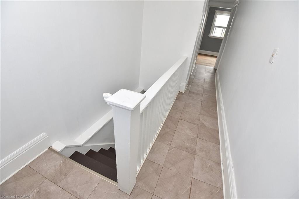 69 Gage Avenue N, Hamilton, ON - Indoor Photo Showing Other Room