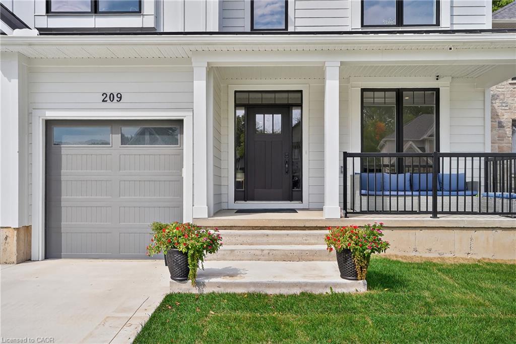 209 Jeffrey Place, Kitchener, ON - Outdoor