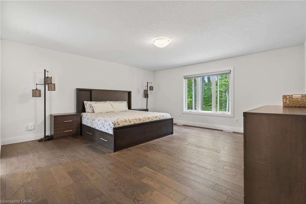 209 Jeffrey Place, Kitchener, ON - Indoor Photo Showing Bedroom