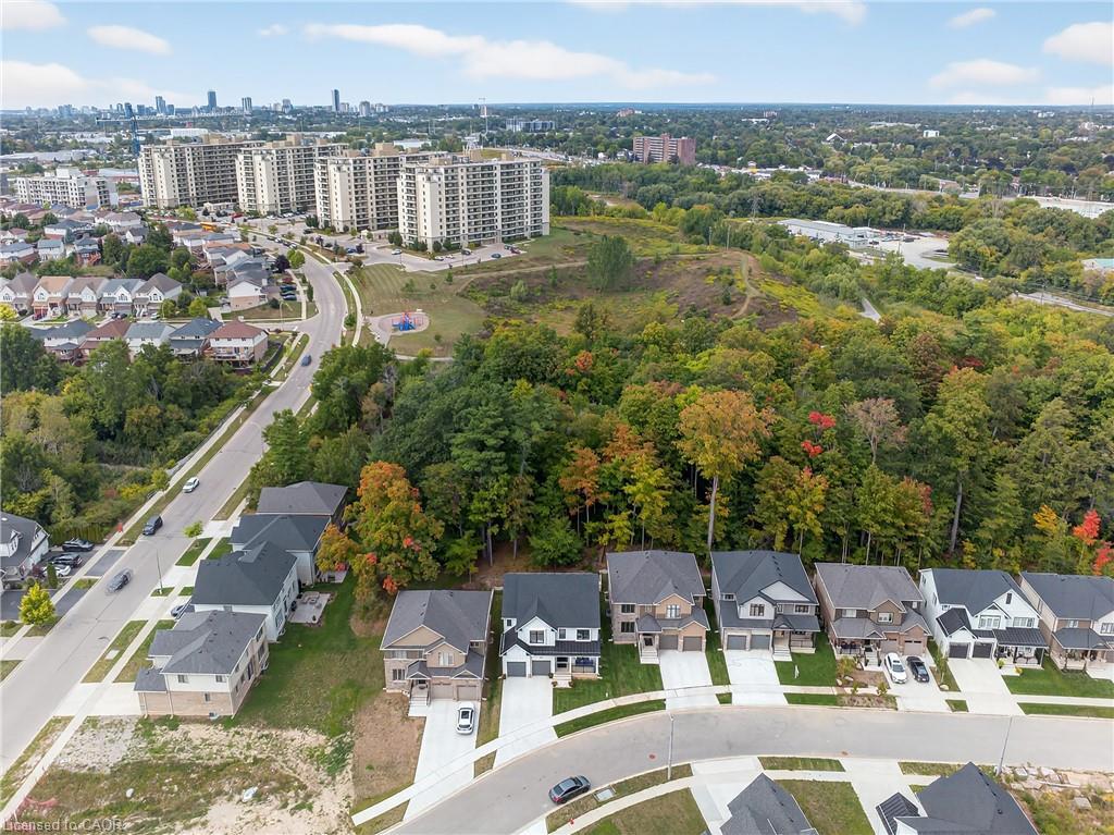 209 Jeffrey Place, Kitchener, ON - Outdoor With View