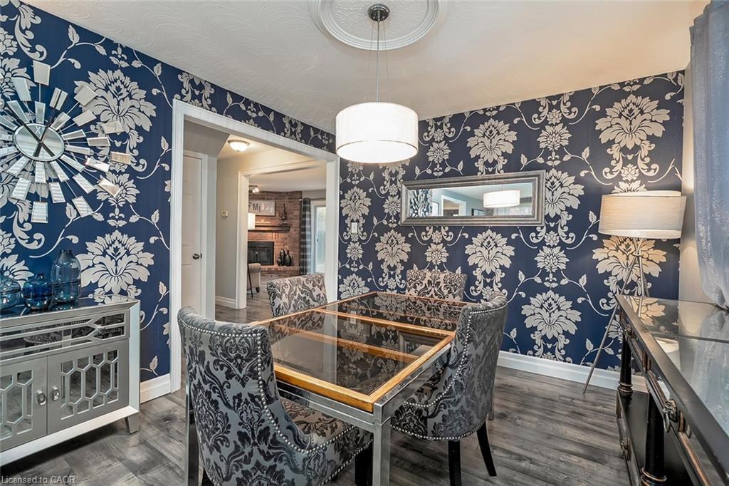 383 East 24Th Street, Hamilton, ON - Indoor Photo Showing Dining Room