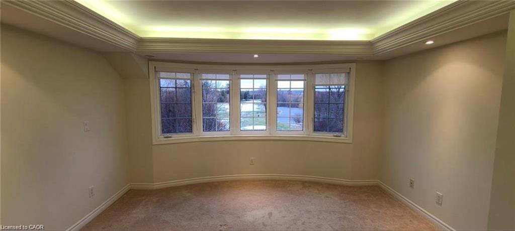 520 Silken Lauamnn Drive, Newmarket, ON - Indoor Photo Showing Other Room