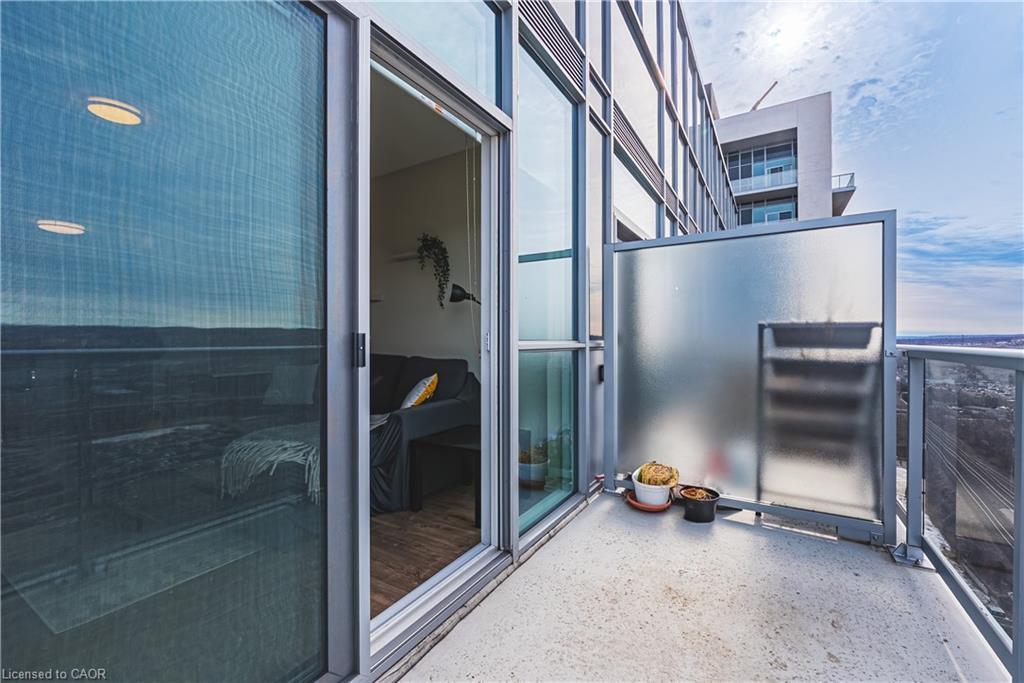 2001-2093 Fairview Street, Burlington, ON - Outdoor With Balcony With Exterior