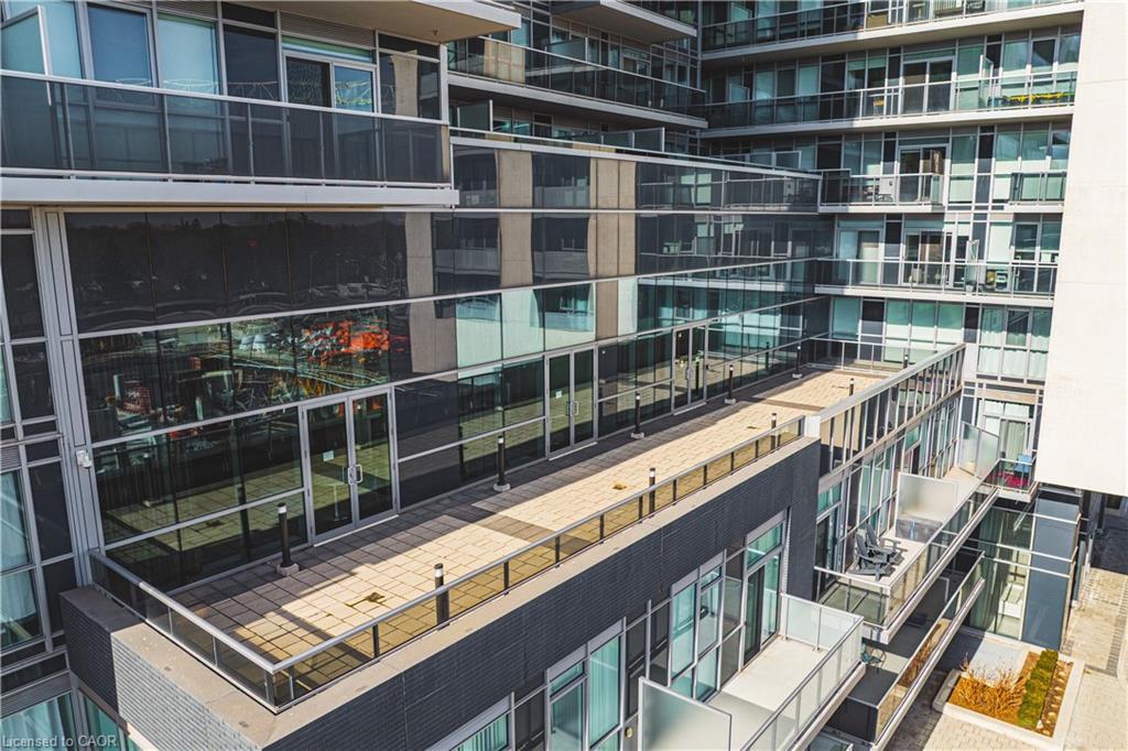2001-2093 Fairview Street, Burlington, ON - Outdoor With Balcony