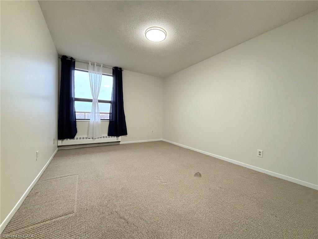 715-1100 Courtland Avenue E, Kitchener, ON - Indoor Photo Showing Other Room