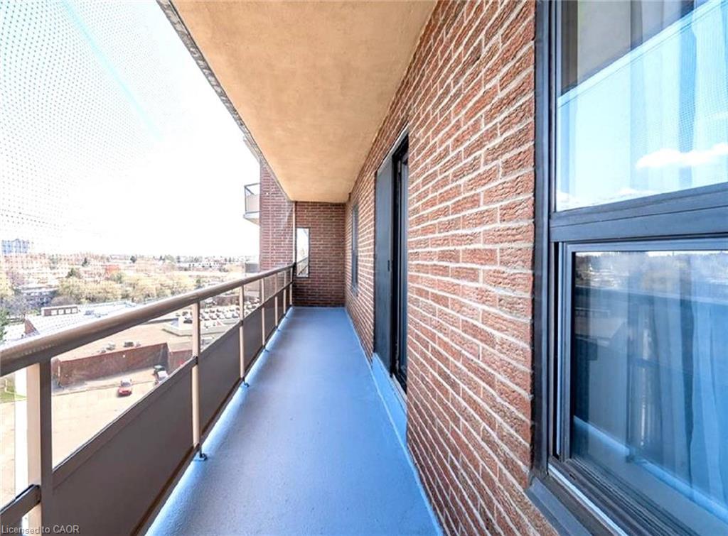 715-1100 Courtland Avenue E, Kitchener, ON - Outdoor With Balcony With Exterior