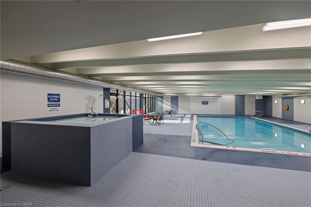 1506-120 Duke Street, Hamilton, ON - Indoor Photo Showing Other Room