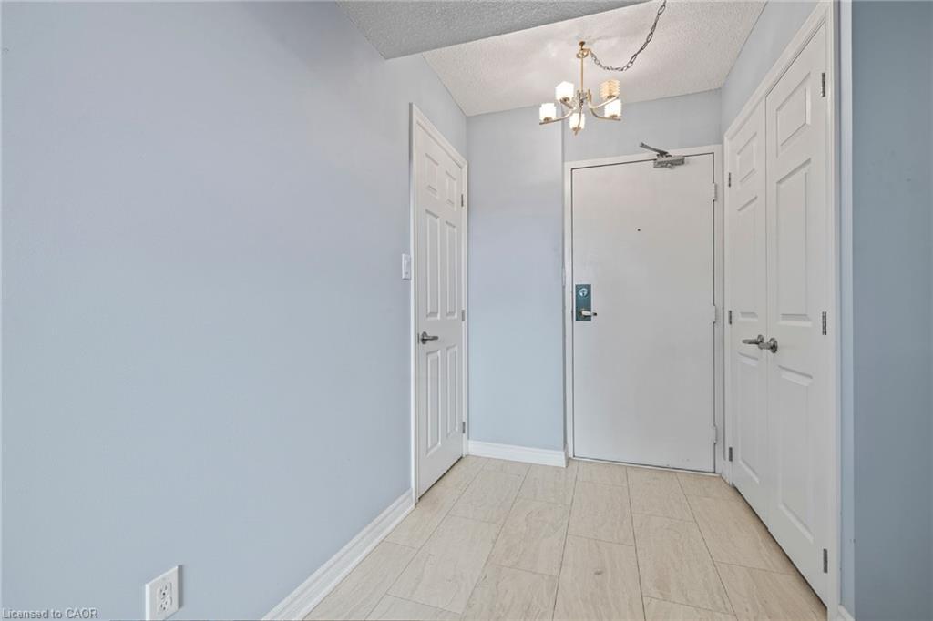 1506-120 Duke Street, Hamilton, ON - Indoor Photo Showing Other Room