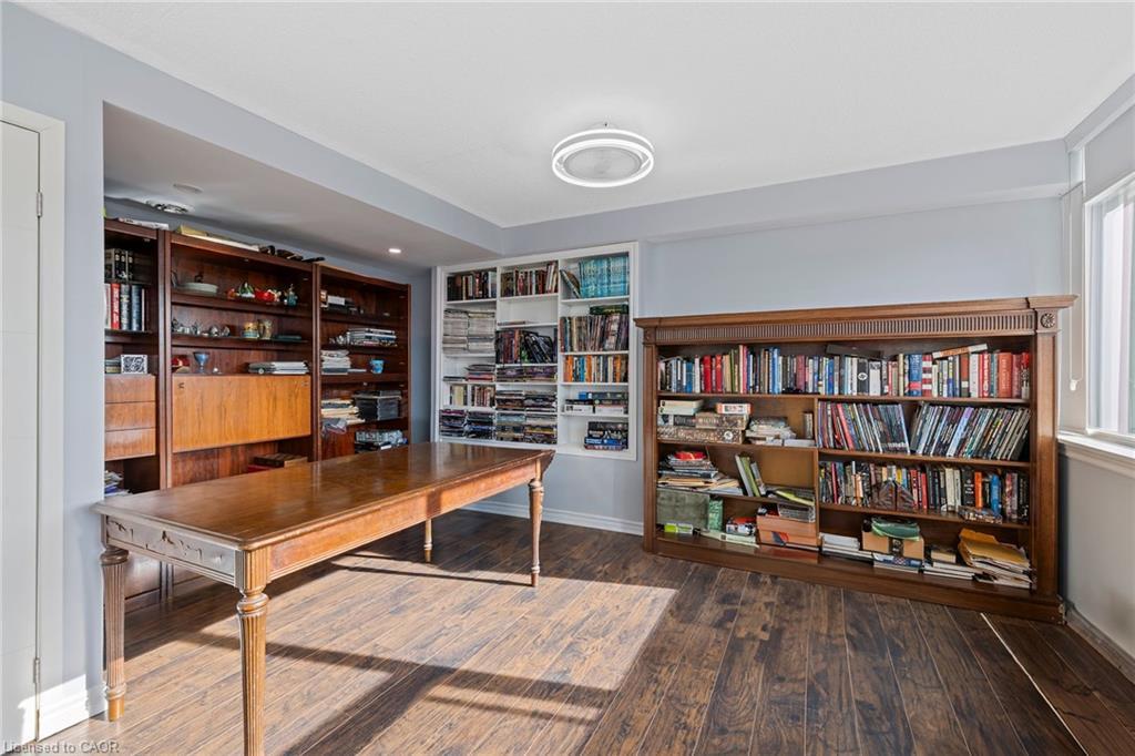 1506-120 Duke Street, Hamilton, ON - Indoor