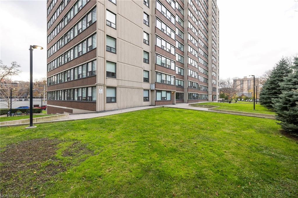 1506-120 Duke Street, Hamilton, ON - Outdoor