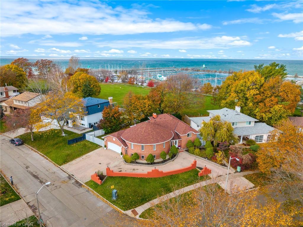 85 Westgate Park Drive, St. Catharines, ON - Outdoor With Body Of Water With View