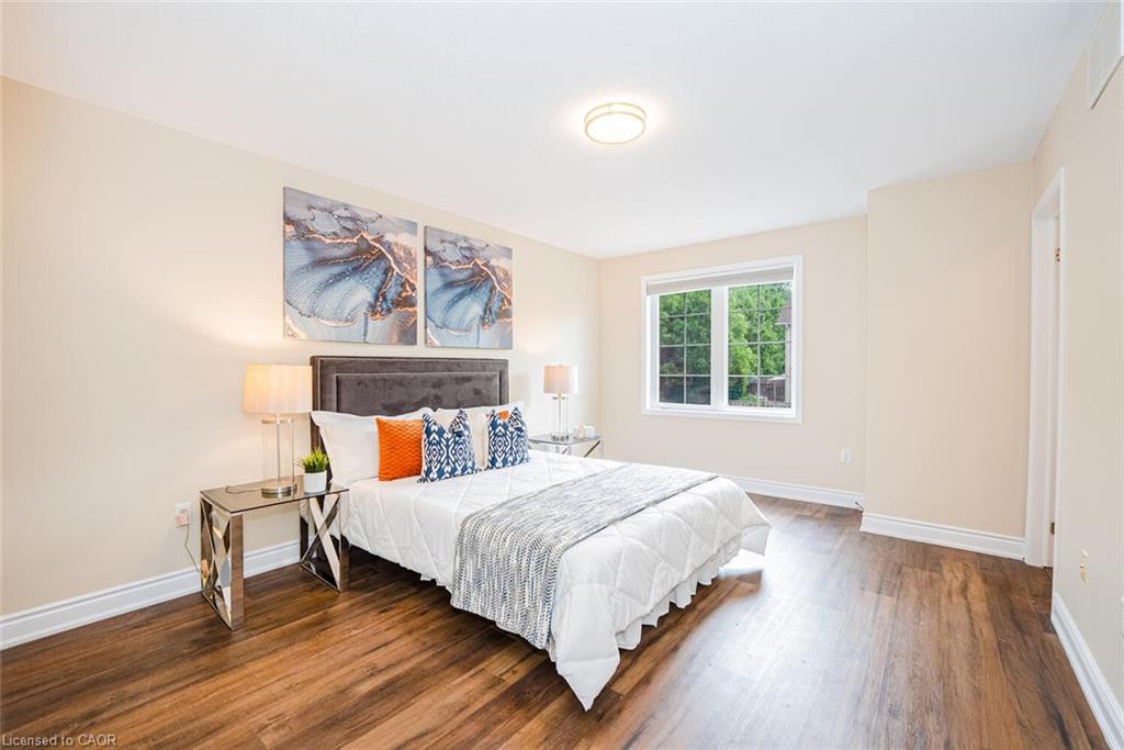 43-21 Diana Avenue, Brantford, ON - Indoor Photo Showing Bedroom