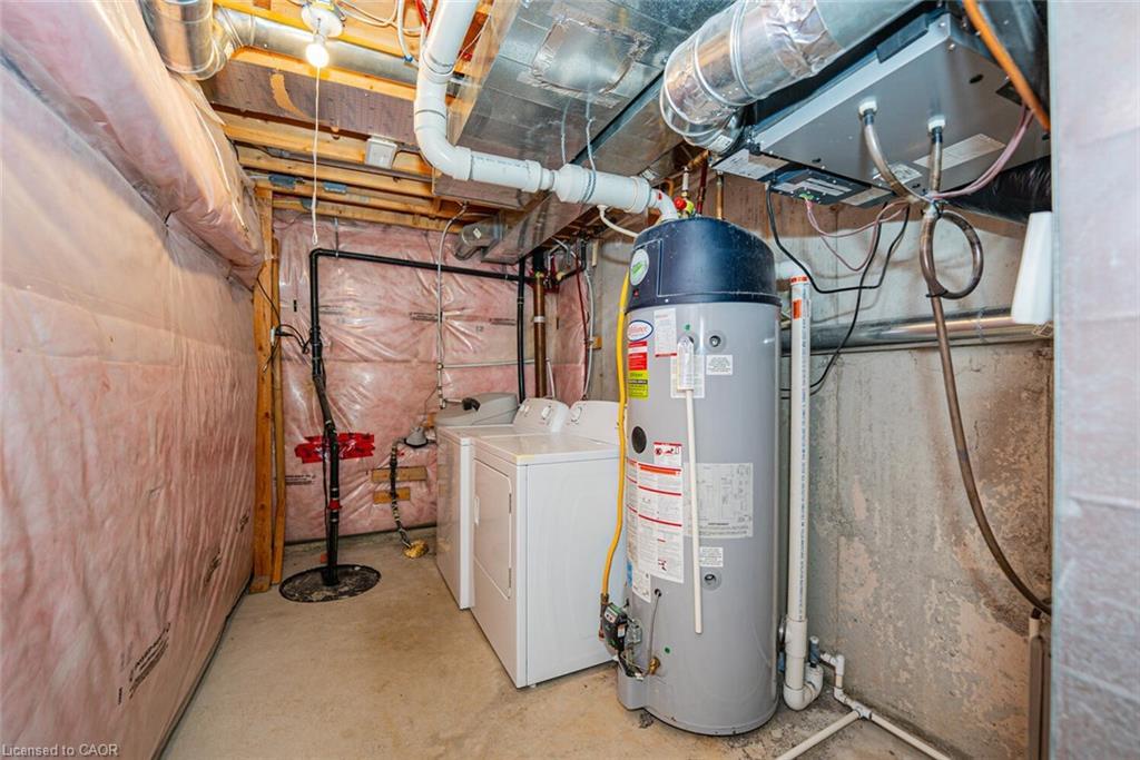 43-21 Diana Avenue, Brantford, ON - Indoor Photo Showing Basement